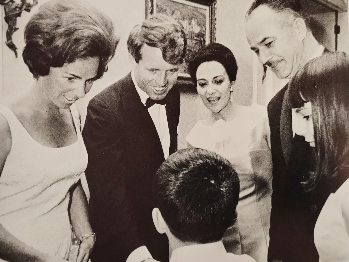 КО ЈЕ ПОБЕДИО У КУБАНСКОЈ КРИЗИ? (ОЛИВЕРА&nbsp;ДРАГИШИЋ)