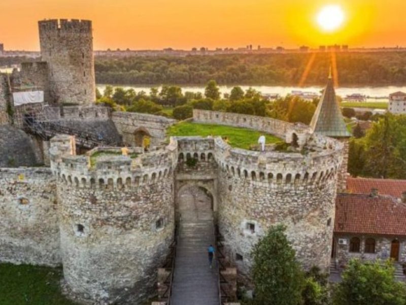 СВЕ ОВО ЈЕ БИЛО. ПОГЛЕД С КАЛЕМЕГДАНА. ОГЛЕД О БЕОГРАДСКОМ ЧОВЕКУ (ПРИРЕДИЛА: ГОРДАНА&nbsp;ЂЕРИЋ)